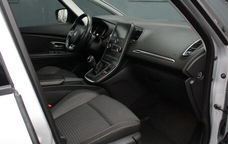 Renault Scenic IV, 2018 год, 1 695 000 рублей, 5 фотография