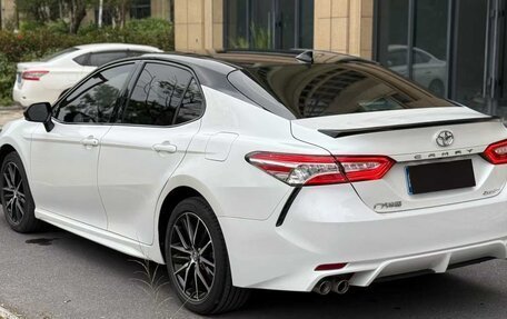 Toyota Camry, 2022 год, 2 320 000 рублей, 4 фотография