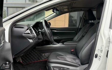 Toyota Camry, 2022 год, 2 320 000 рублей, 7 фотография