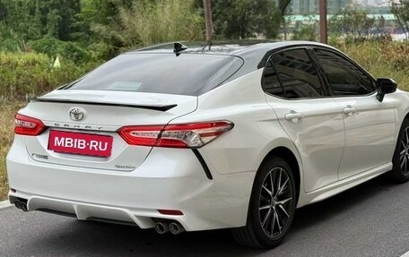 Toyota Camry, 2022 год, 2 320 000 рублей, 6 фотография