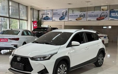 Toyota Yaris XP150 рестайлинг, 2021 год, 1 236 701 рублей, 1 фотография