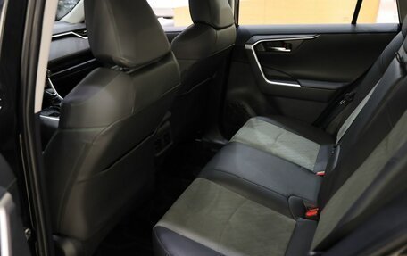 Toyota RAV4, 2025 год, 4 500 000 рублей, 15 фотография