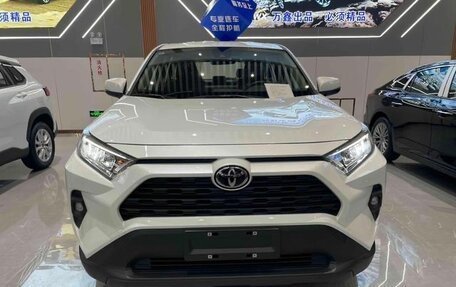 Toyota RAV4, 2025 год, 3 200 000 рублей, 1 фотография