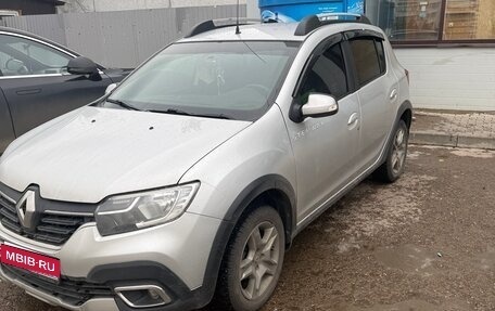 Renault Sandero II рестайлинг, 2018 год, 1 000 000 рублей, 1 фотография