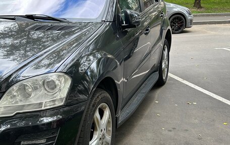 Mercedes-Benz M-Класс, 2011 год, 1 590 000 рублей, 3 фотография