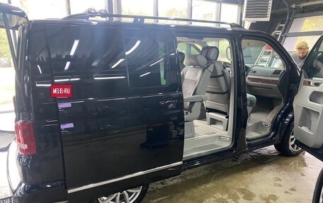 Volkswagen Multivan T5, 2011 год, 2 680 000 рублей, 8 фотография