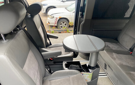 Volkswagen Multivan T5, 2011 год, 2 680 000 рублей, 17 фотография