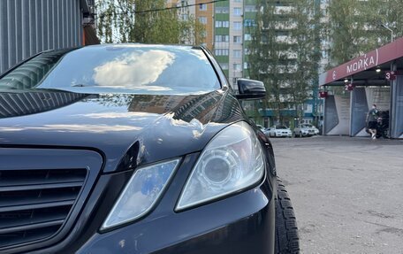 Mercedes-Benz E-Класс, 2013 год, 1 550 000 рублей, 2 фотография