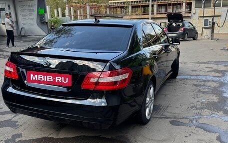 Mercedes-Benz E-Класс, 2013 год, 1 550 000 рублей, 12 фотография