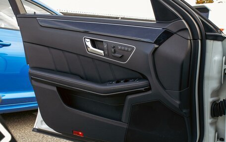 Mercedes-Benz E-Класс, 2011 год, 1 495 000 рублей, 12 фотография