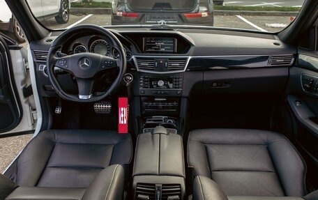 Mercedes-Benz E-Класс, 2011 год, 1 495 000 рублей, 16 фотография