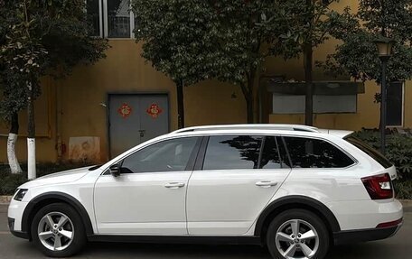 Skoda Octavia, 2018 год, 1 270 000 рублей, 8 фотография