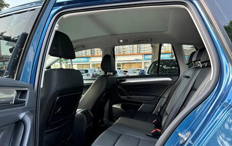 Volkswagen Golf VII, 2019 год, 1 200 000 рублей, 9 фотография