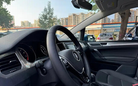 Volkswagen Golf VII, 2019 год, 1 200 000 рублей, 15 фотография