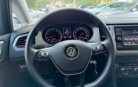 Volkswagen Golf VII, 2019 год, 1 200 000 рублей, 13 фотография