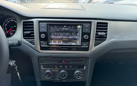 Volkswagen Golf VII, 2019 год, 1 200 000 рублей, 12 фотография