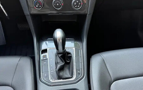 Volkswagen Golf VII, 2019 год, 1 200 000 рублей, 11 фотография