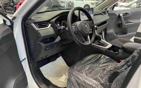 Toyota RAV4, 2025 год, 3 200 000 рублей, 8 фотография