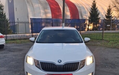 Skoda Octavia, 2019 год, 1 900 000 рублей, 4 фотография