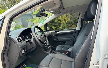 Volkswagen Golf VII, 2019 год, 990 000 рублей, 5 фотография