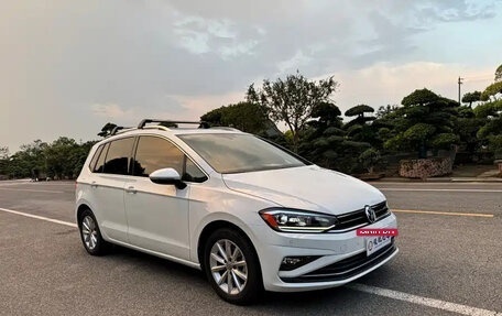Volkswagen Golf VII, 2019 год, 990 000 рублей, 2 фотография