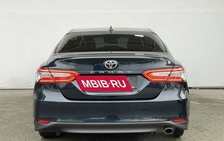 Toyota Camry, 2018 год, 2 540 000 рублей, 7 фотография