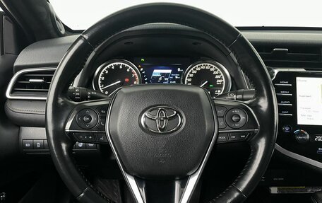 Toyota Camry, 2018 год, 2 540 000 рублей, 14 фотография