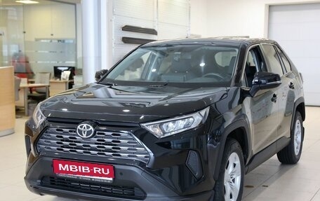 Toyota RAV4, 2020 год, 2 650 000 рублей, 1 фотография