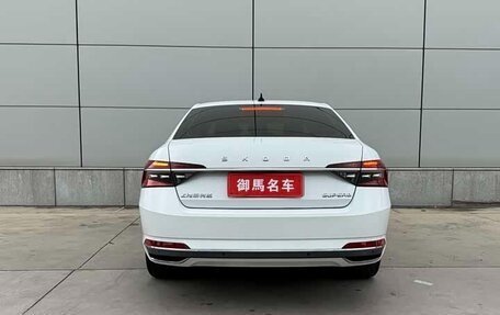 Skoda Superb III рестайлинг, 2022 год, 2 100 005 рублей, 6 фотография