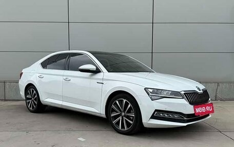 Skoda Superb III рестайлинг, 2022 год, 2 100 005 рублей, 3 фотография