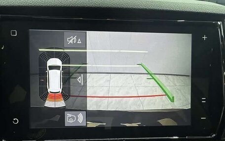 Skoda Karoq I, 2022 год, 2 230 000 рублей, 10 фотография