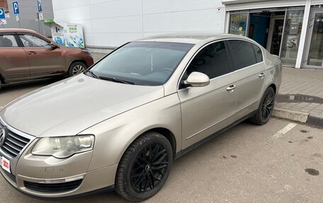 Volkswagen Passat B6, 2007 год, 650 000 рублей, 3 фотография