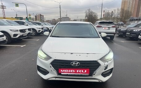 Hyundai Solaris II рестайлинг, 2018 год, 450 000 рублей, 8 фотография