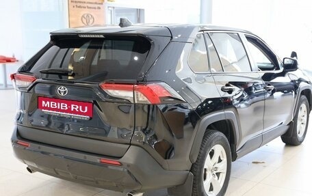 Toyota RAV4, 2020 год, 2 650 000 рублей, 7 фотография