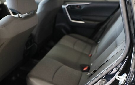 Toyota RAV4, 2020 год, 2 650 000 рублей, 14 фотография