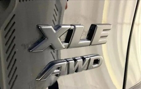 Toyota RAV4, 2022 год, 3 450 000 рублей, 4 фотография