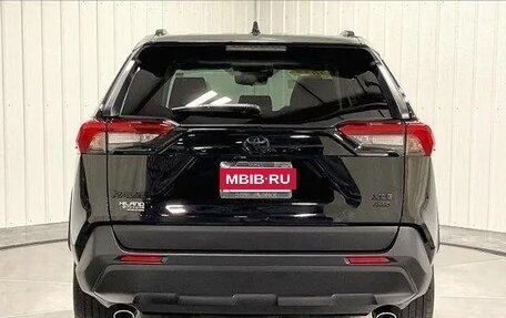 Toyota RAV4, 2022 год, 3 450 000 рублей, 2 фотография