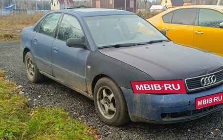 Audi A4, 2000 год, 150 000 рублей, 3 фотография