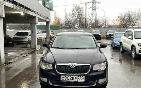 Skoda Superb III рестайлинг, 2012 год, 899 000 рублей, 1 фотография