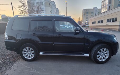 Mitsubishi Pajero IV, 2010 год, 1 800 000 рублей, 3 фотография