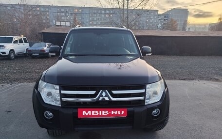 Mitsubishi Pajero IV, 2010 год, 1 800 000 рублей, 5 фотография