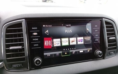 Skoda Karoq I, 2021 год, 2 410 000 рублей, 11 фотография