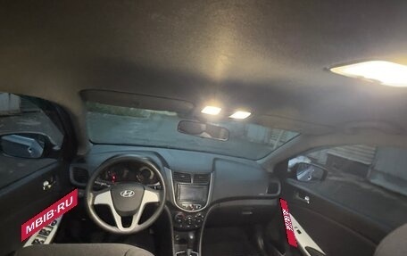 Hyundai Solaris II рестайлинг, 2012 год, 675 000 рублей, 13 фотография