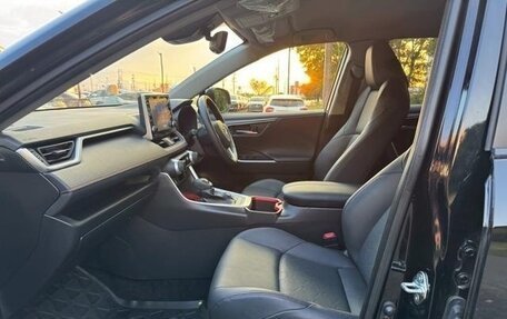 Toyota RAV4, 2022 год, 2 650 000 рублей, 12 фотография