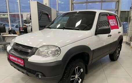 Chevrolet Niva I рестайлинг, 2019 год, 680 000 рублей, 1 фотография
