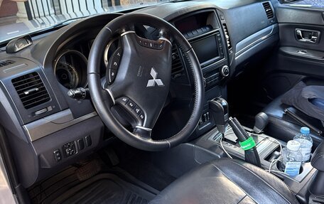 Mitsubishi Pajero IV, 2011 год, 2 500 000 рублей, 4 фотография