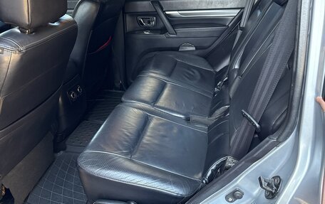 Mitsubishi Pajero IV, 2011 год, 2 500 000 рублей, 5 фотография