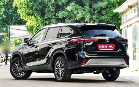 Toyota Highlander, 2025 год, 5 350 000 рублей, 4 фотография