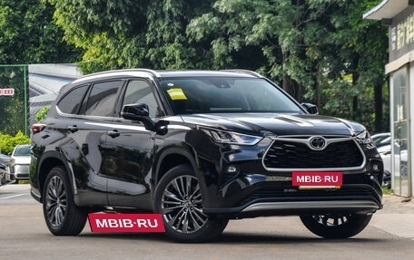 Toyota Highlander, 2025 год, 5 350 000 рублей, 3 фотография