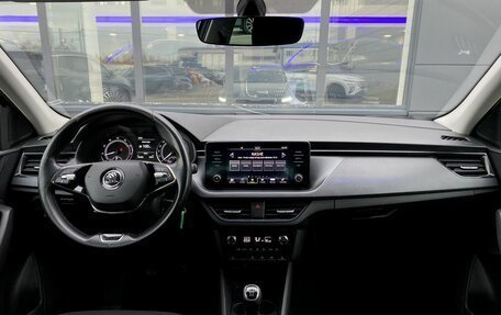 Skoda Rapid II, 2020 год, 1 499 000 рублей, 10 фотография